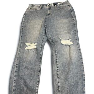 Judy Blue 15/32 sparkle slim fit NWOT jeans